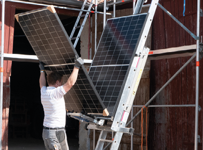 Akku-Lift napelem felvonó